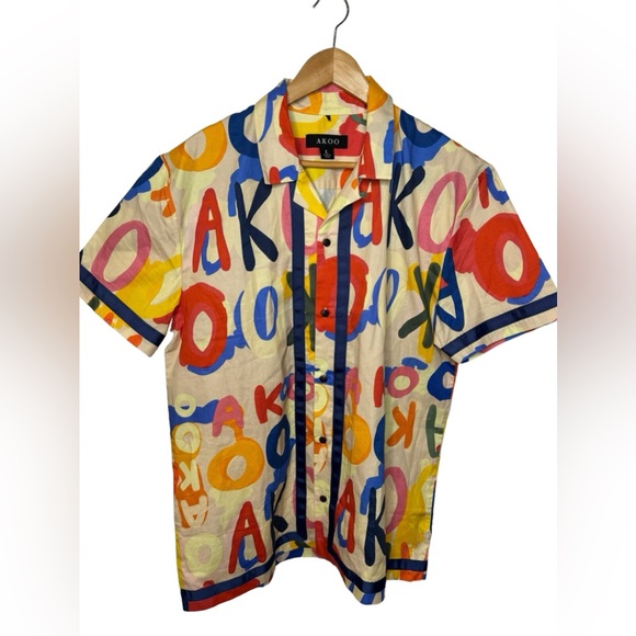 Akoo Effortless Woven Button Down Shirt macadamia print colorful short sleeve - Picture 2 of 11